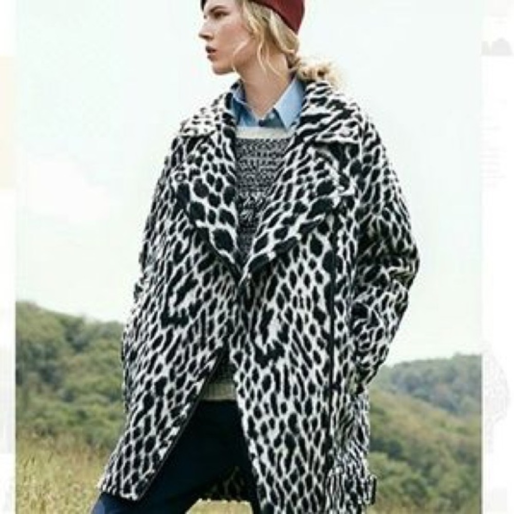 Banana Republic Spotted Coccon Coat Size XL